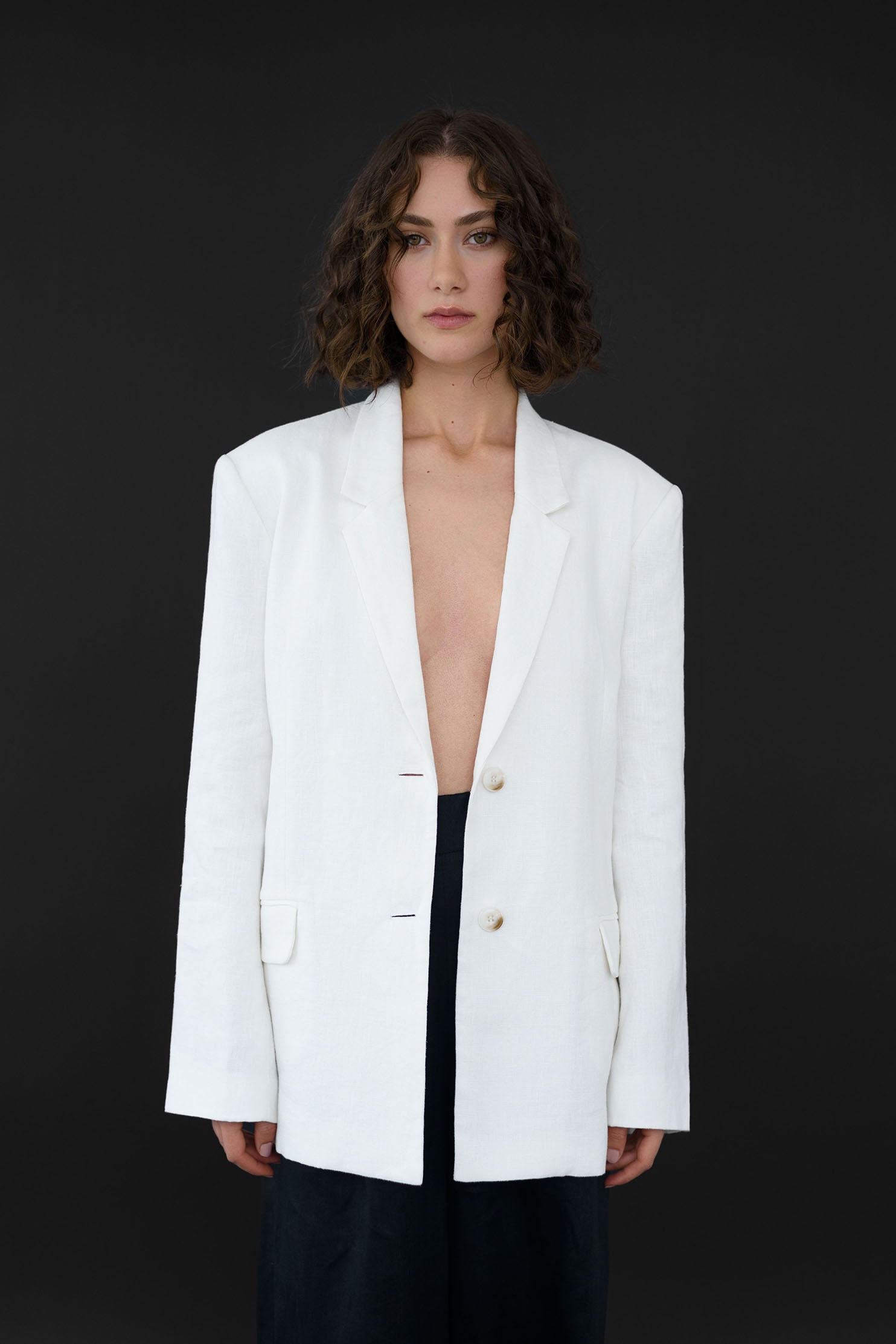 The Classic Oversized Linen Blazer