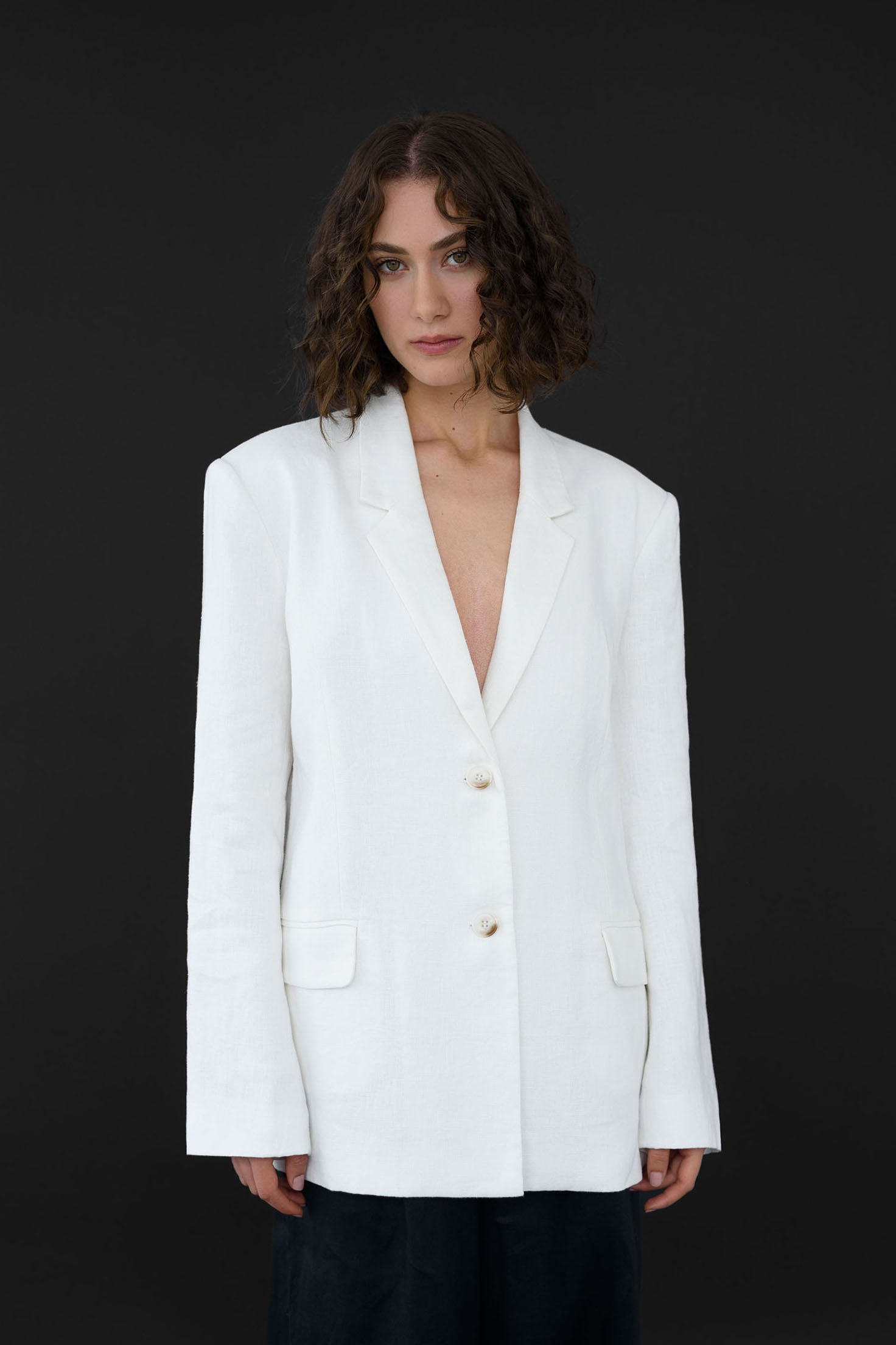 The Classic Oversized Linen Blazer