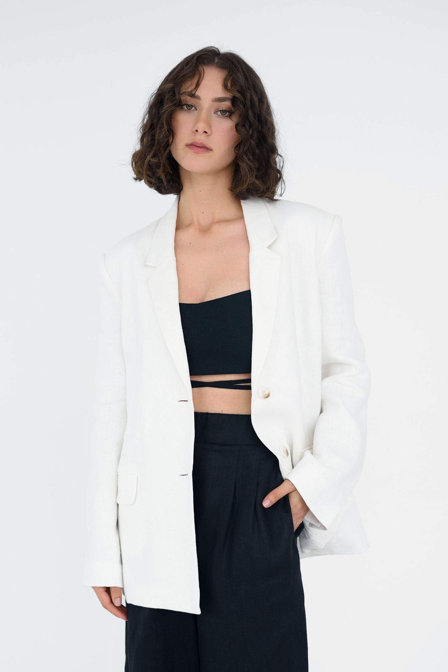 The Classic Oversized Linen Blazer