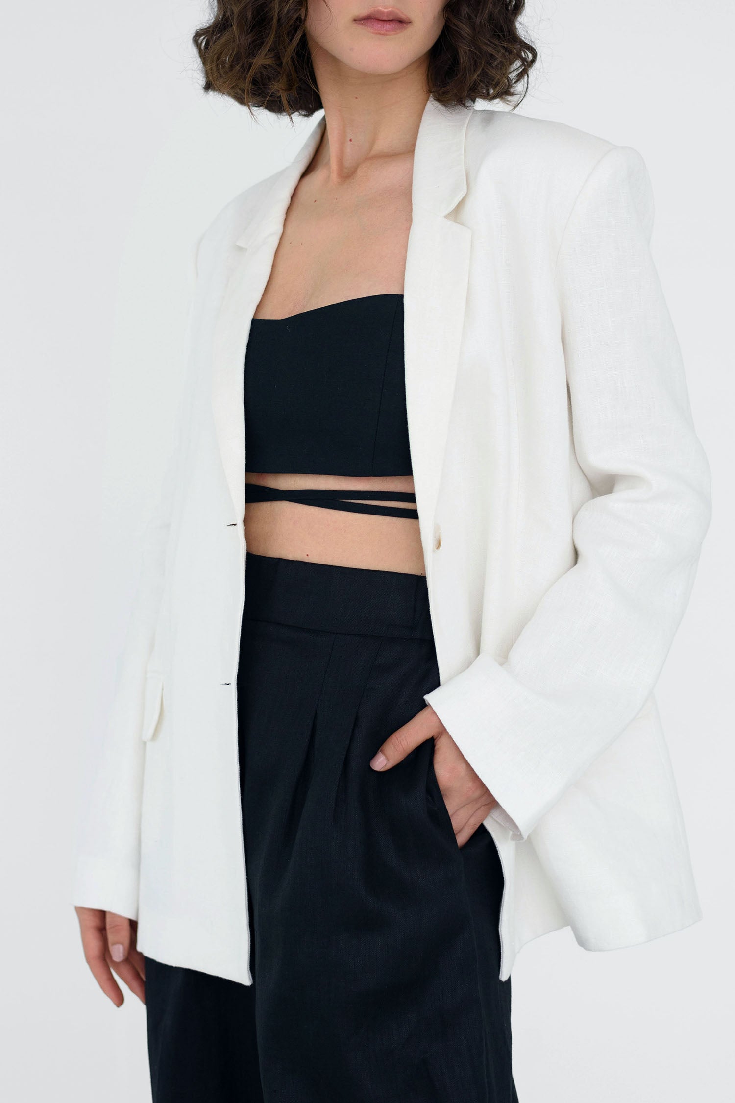 The Classic Oversized Linen Blazer