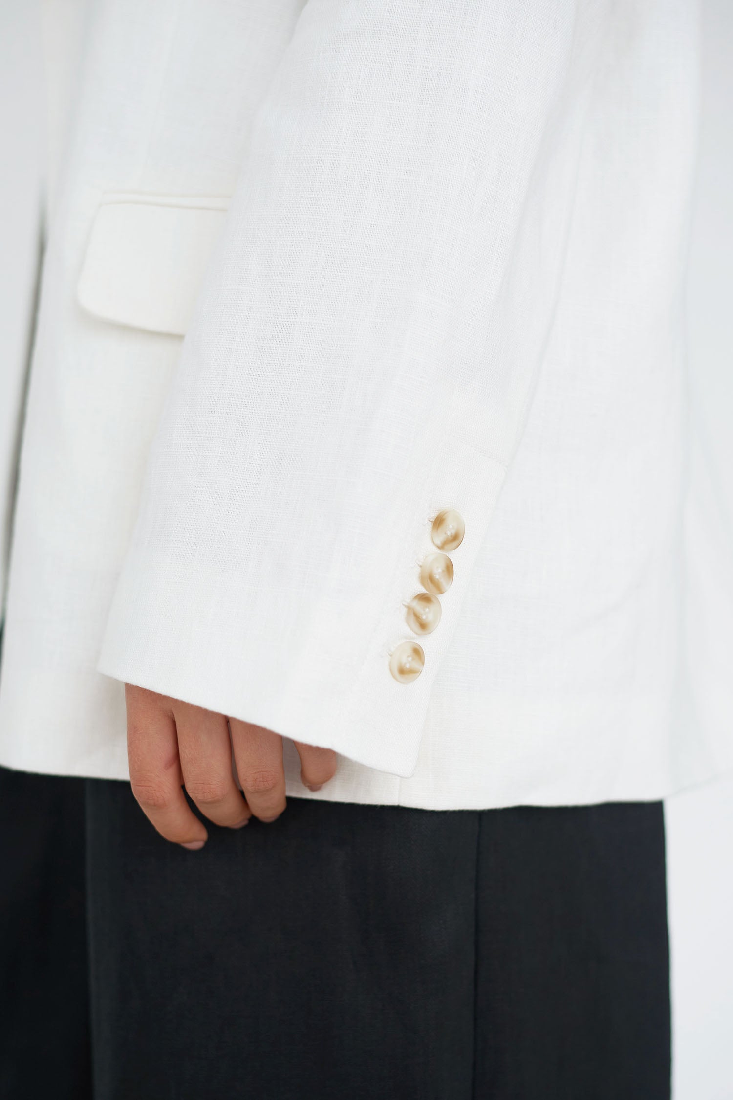 The Classic Oversized Linen Blazer